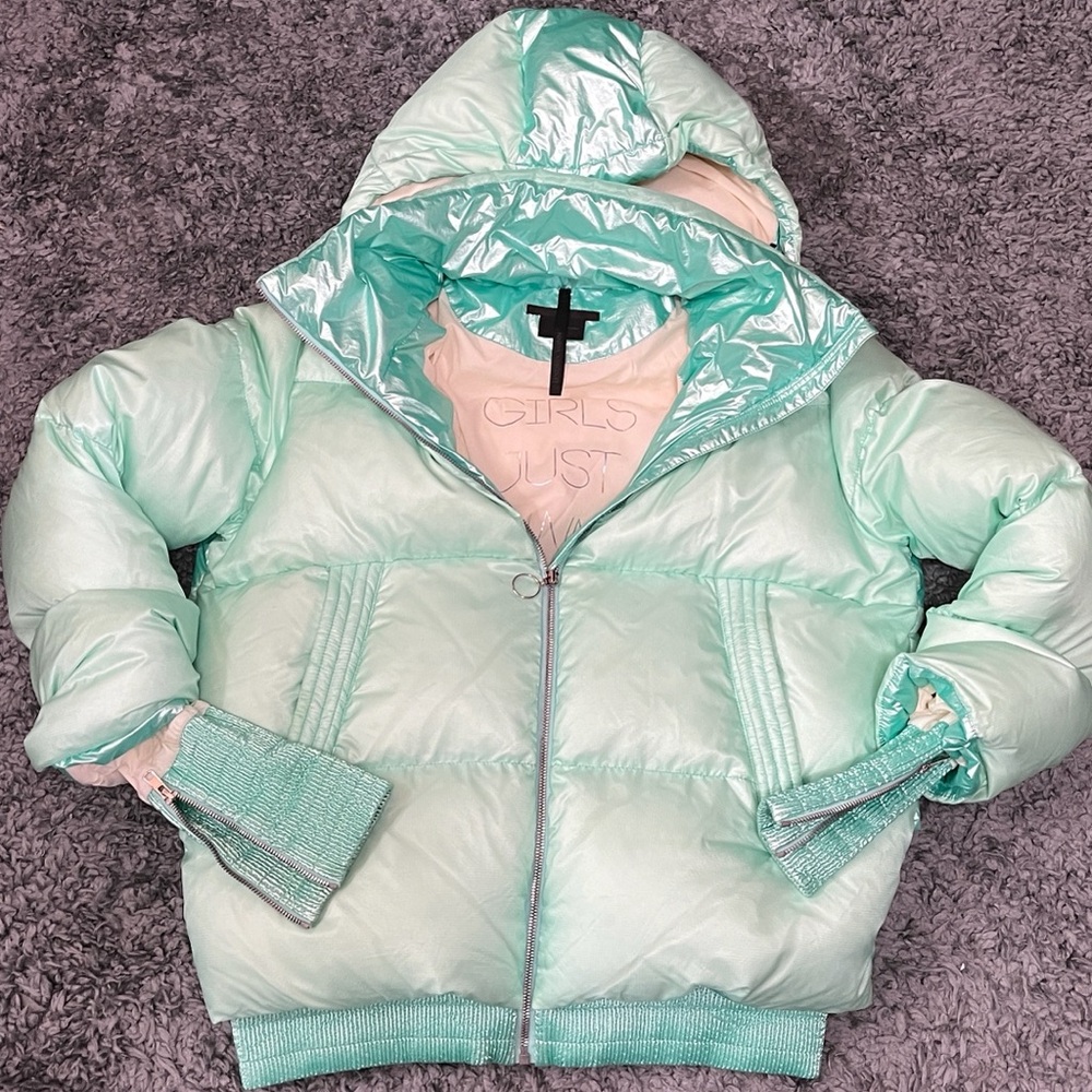 Lindsey Vonn / Head Mint Green Puffer Jacket with Hood, like new condition